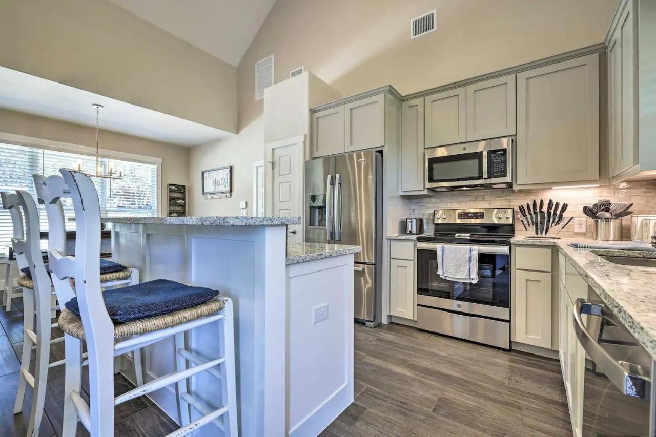 Convenient Cute Cottage Hot Tub Fire Pit Sleeps 6 Canyon Lake Exterior foto